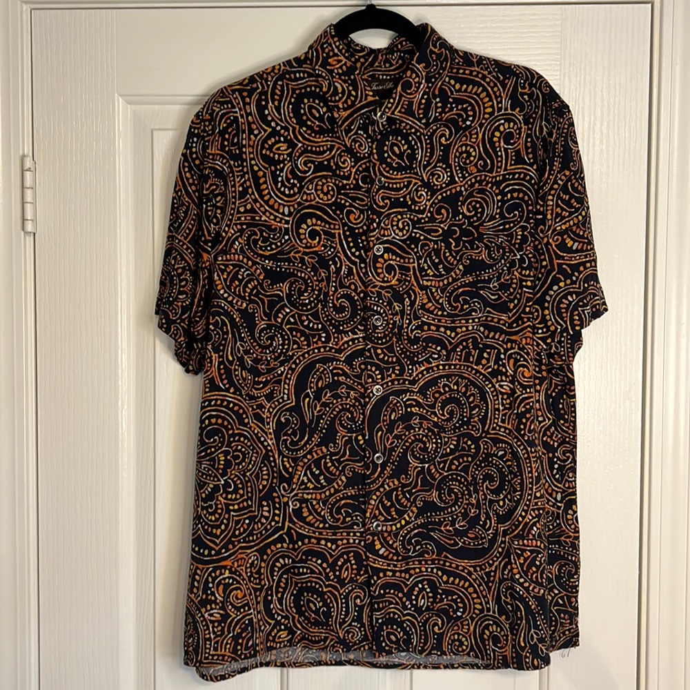 Tasso Elba short sleeve button down shirt.